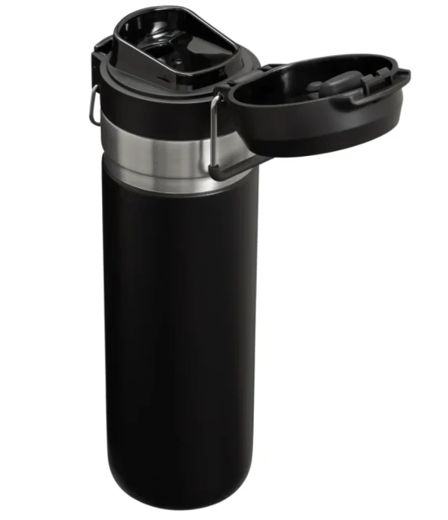 Garrafa térmica Quick Flip Stanley 710ml Black 2.0