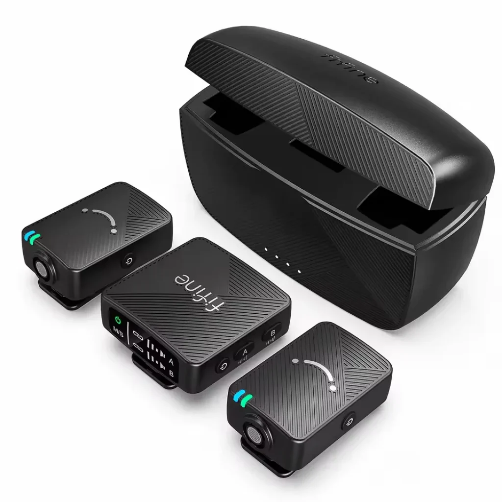 Microfone de lapela sem fio FIFINE M9 Cardióide Bateria de 7+23 horas, 2 transmissores, 1 receptor + Case de carregamento
