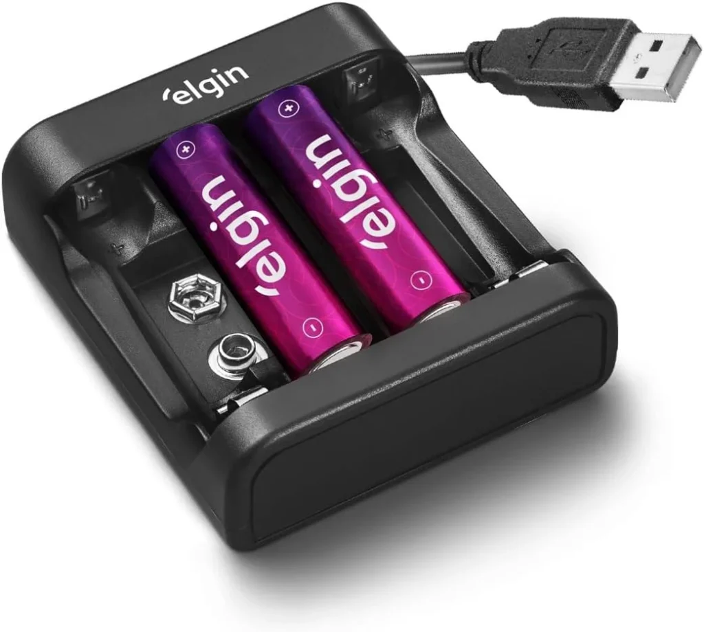Carregador de Pilhas e Baterias USB com 2 Pilhas Elgin AA 1500mAh recarregáveis